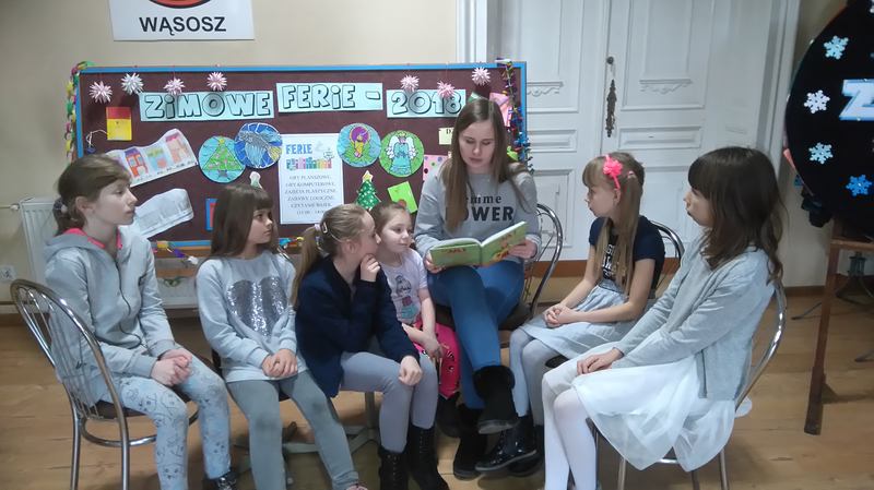 Literki, kredki, pionki i myszka…