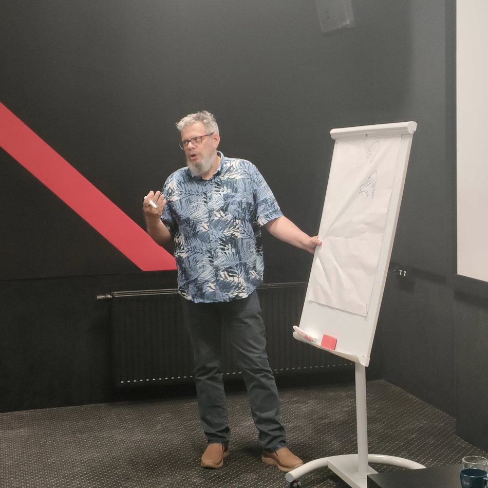 Paweł Wakuła podczas spotkania