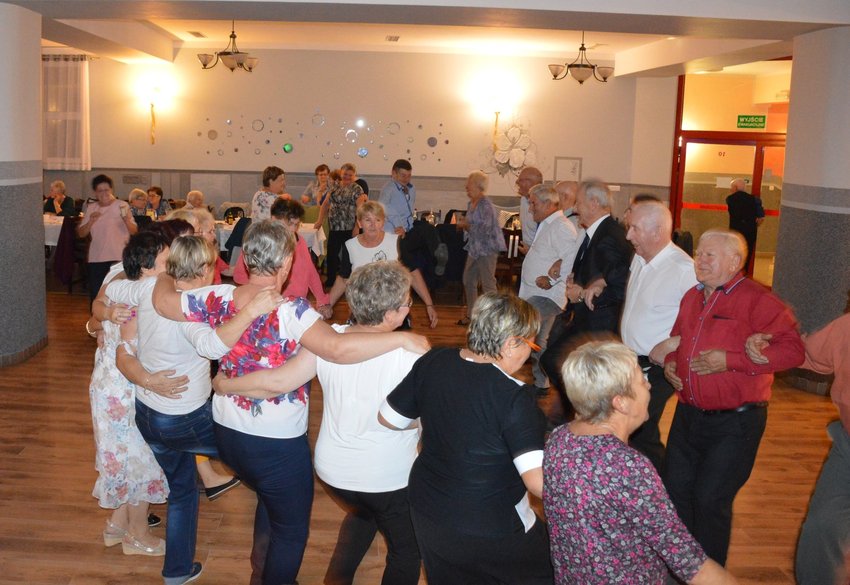 jak bawili się seniorzy